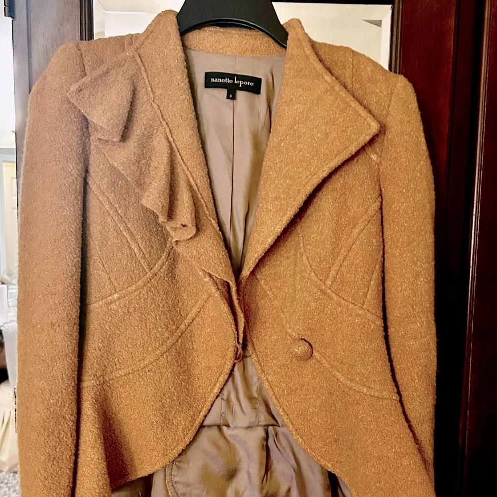 Nanette Lenore jacket fall/winter-size 8 but fits like a size 4.